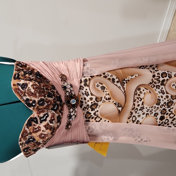 NEW WITH TAGS! Size 2 animal print with pink dress - Picture 1 of 5